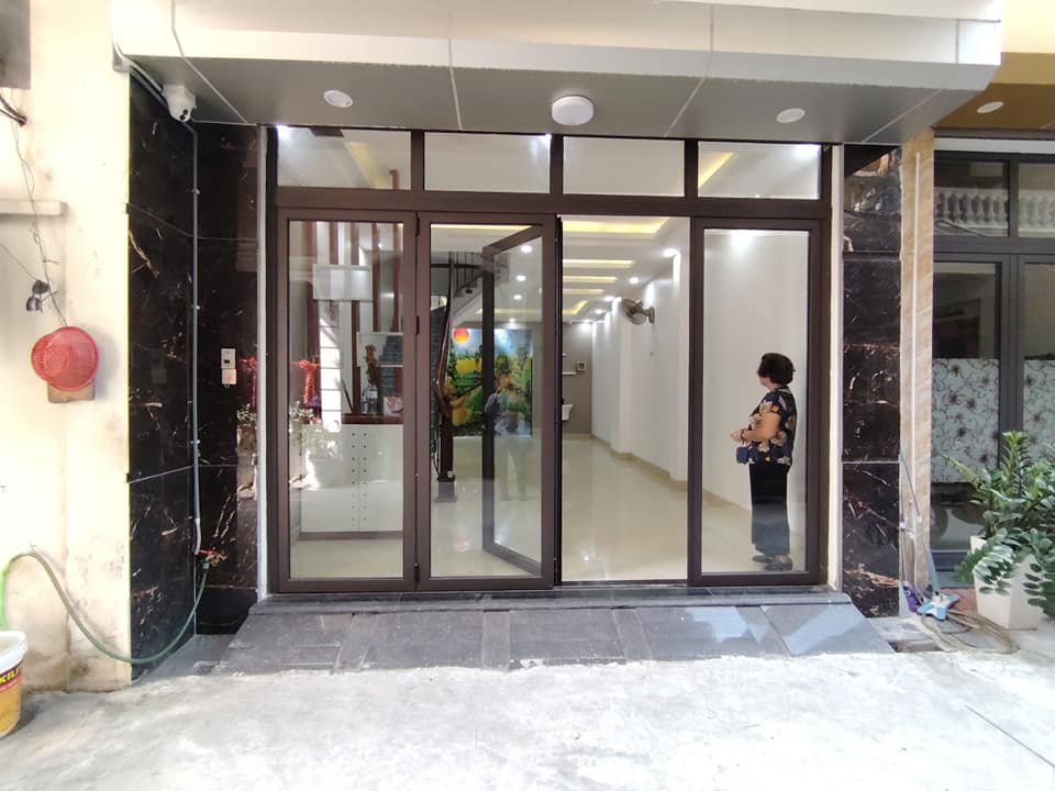 Bán nhà ngõ 78 Duy Tân, Cầu Giấy, 48m2, ô chờ thang máy, ôtô, kinh doanh nhỏ, 2 thoáng, giá 15.5 tỷ