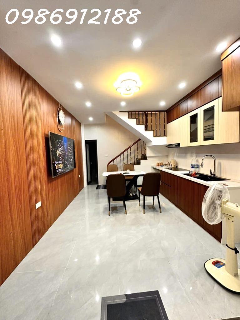 HÀNG HIẾM KỊCH ĐỘC - PHÚ ĐÔ - Ô TÔ ĐỖ CỬA 52M2, 9.6 TỶ - SỔ NỞ HẬU