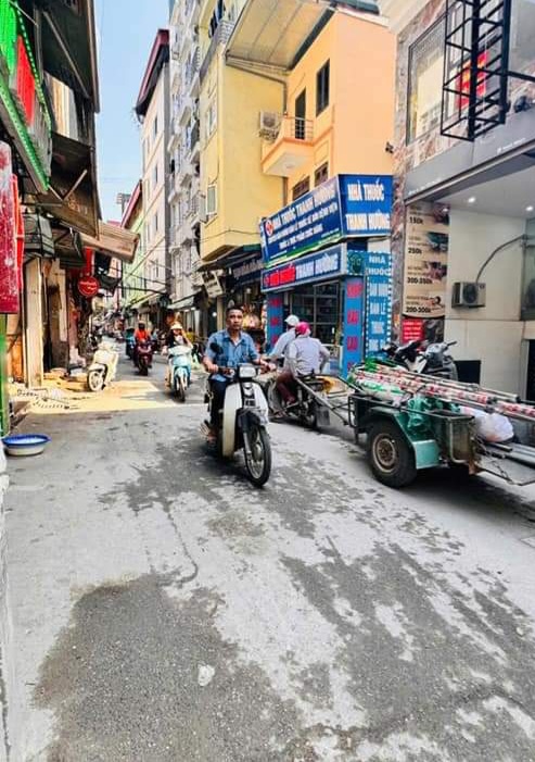 NHÀ PHÚ ĐÔ ÔTÔ ĐỖ CỬA. 32M. 5TẦNG. MT 4.1M. 7.5 TỶ. ĐANG CẦN BÁN. TỪ LIÊM.