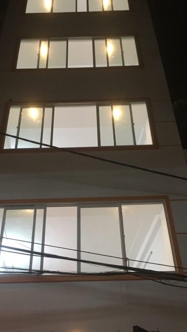 Bán nhà phố Đồng Cổ, Thuỵ Khuê, 50m ra phố, ngõ thông, KD 6 tầng, 37m2 giá 9.4 tỷ