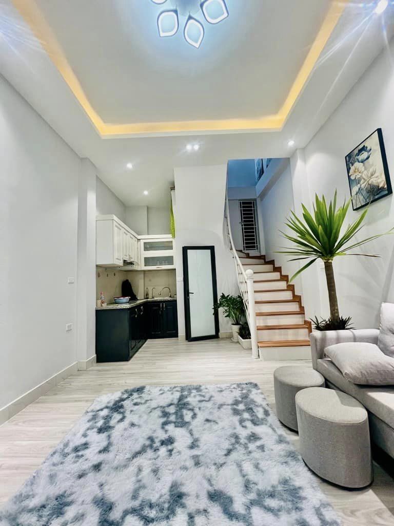 Cực Vip Mỹ Đình,Lô góc, Oto tránh, diện tích 50m2, mặt tiền 4m. Full nội thất mới .