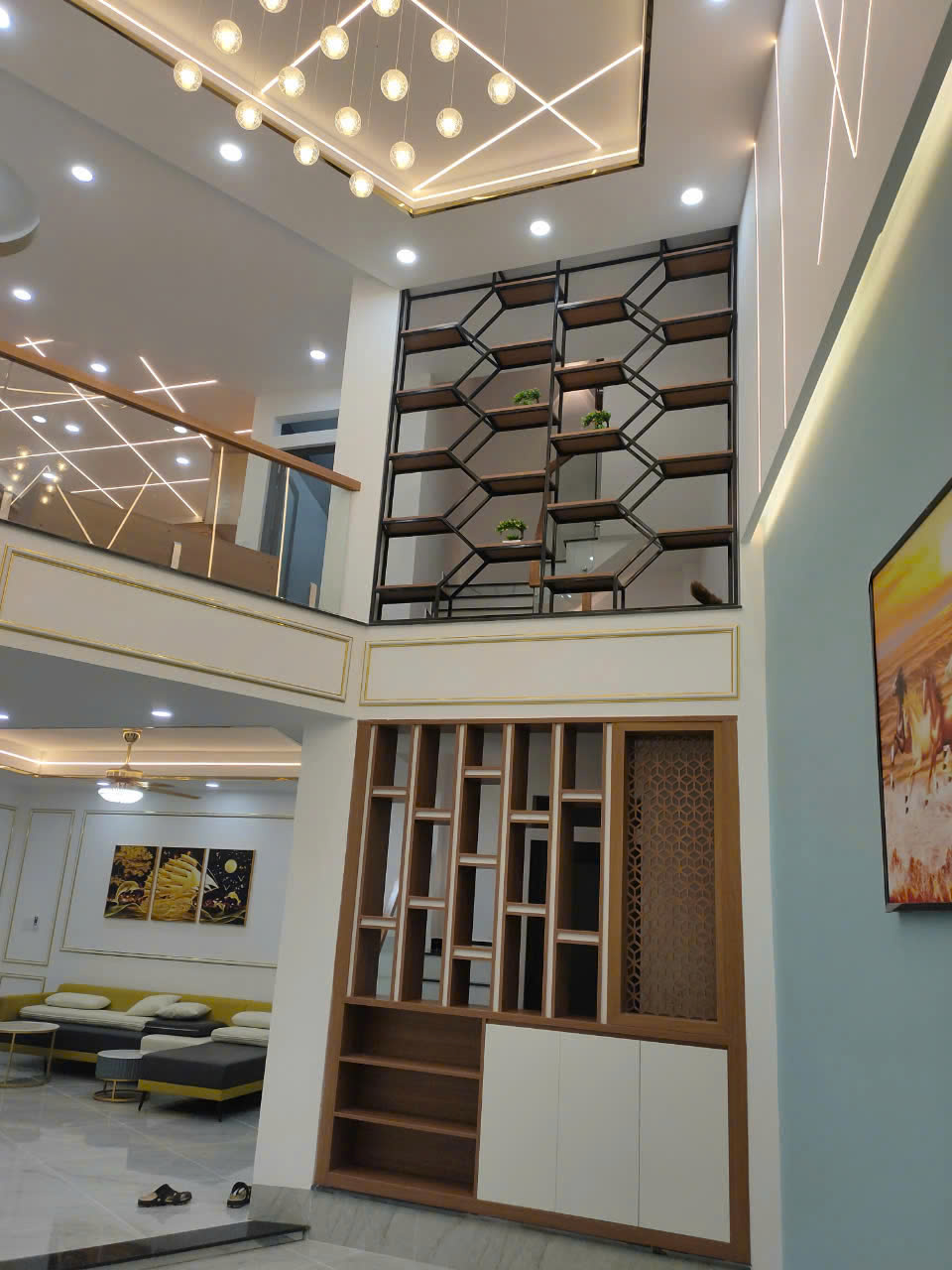 Bán Căn Nhà 5 Tầng Mơ Ước - Vị Trí Vàng Võ Văn Ngân, Thủ Đức - SHR