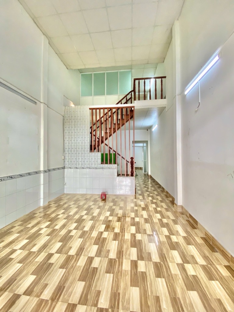 LÊ VĂN QUỚI - NGAY NGÃ 4 BỐN XÃ - HẺM 4M - 66M2 - 2 TẦNG 3 PHÒNG NGỦ - GIÁ CHỈ 3.95 TỶ