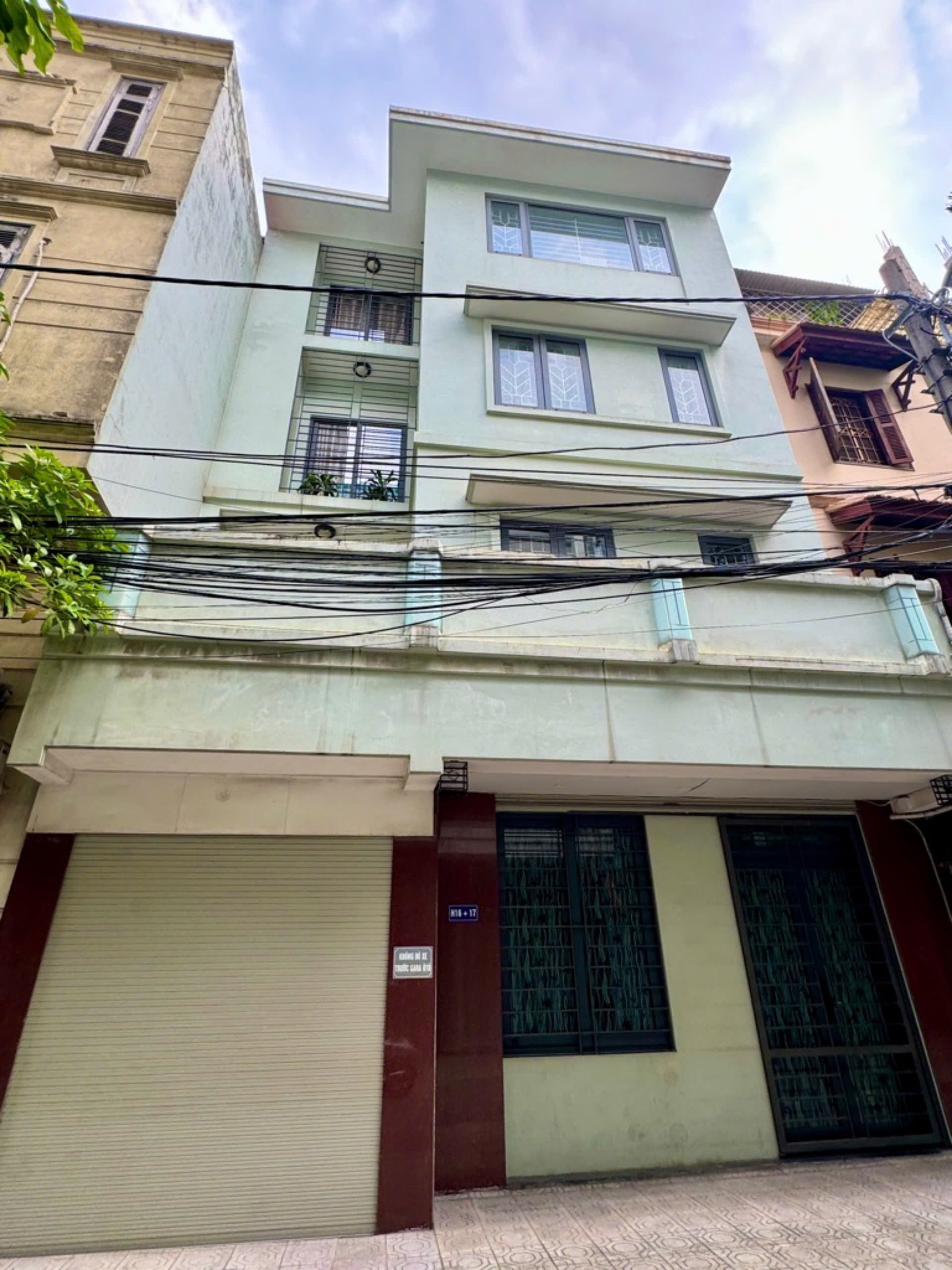 ĐÁNG CHÚ Ý- NHÀ PHỐ TÂN MAI XÂY CHẮC CHẮN, DT 47m.GARA Ô TÔ, SĐCC Chỉ 9 tỷ 96