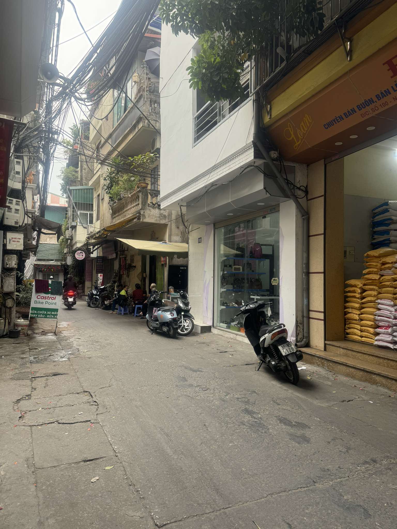 BÁN NHÀ BÙI NGỌC DƯƠNG HAI BÀ TRƯNG LÔ GÓC KINH DOANH 2 THOÁNG Ô TÔ TẢI ĐỖ CỬA GIÁ 4,7 TỶ