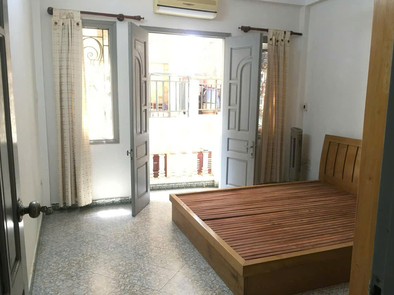 CHÍNH CHỦ CẦN CHO THUÊ NHÀ NGÕ 87 TAM TRINH, 4 TẦNG, 35M2, 4 NGỦ, 13 TRIỆU