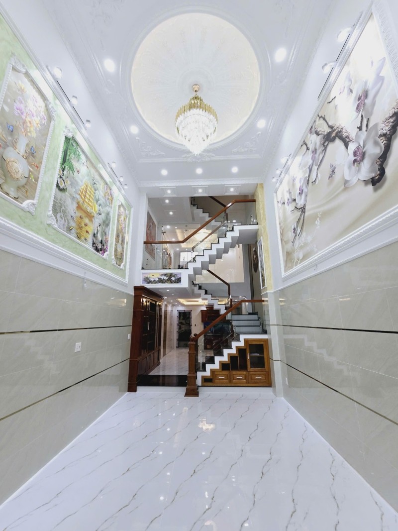 Bán nhà Lê Văn Quới, Bình Tân, dt 4m x17m, 4 tầng, 1 sẹt, hxh tới nhà, 7.8 tỷ