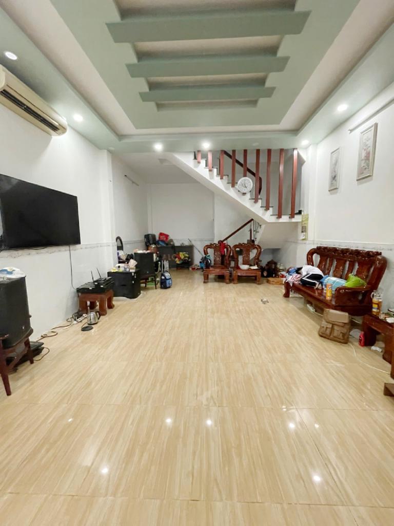 Hẻm rộng 1 bước ra Phạm Hùng, Nhà đẹp mới 5x13, chỉ 6 tỷ 8