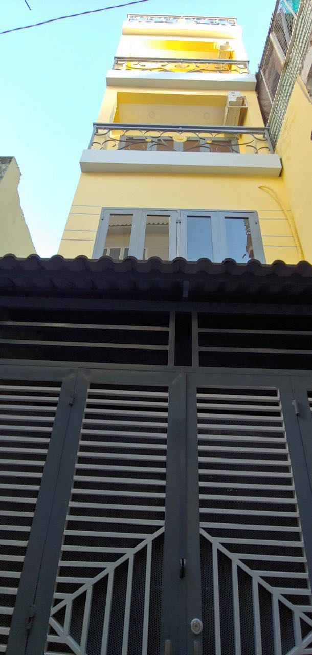 Bán nhà mới đẹp - 33m2 - 5 tầng nở hậu - gần chợ hoa Hồ Thị Kỷ, đường Lê Hồng Phong - Quận 10.