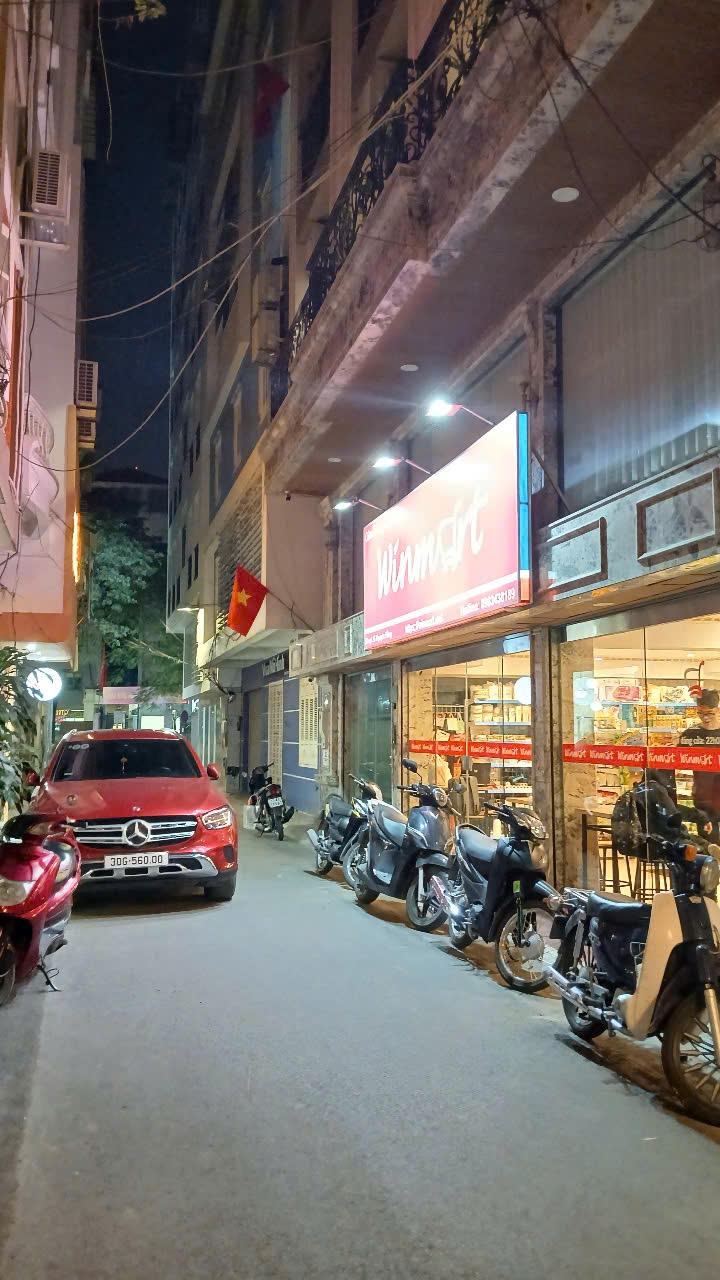 ĐỘI CẤN - BA ĐÌNH- MT 4,3M- Ô TÔ 7 CHỖ - PHÂN LÔ - VĂN PHÒNG - SỔ A4- NHỈNH 11 TỶ