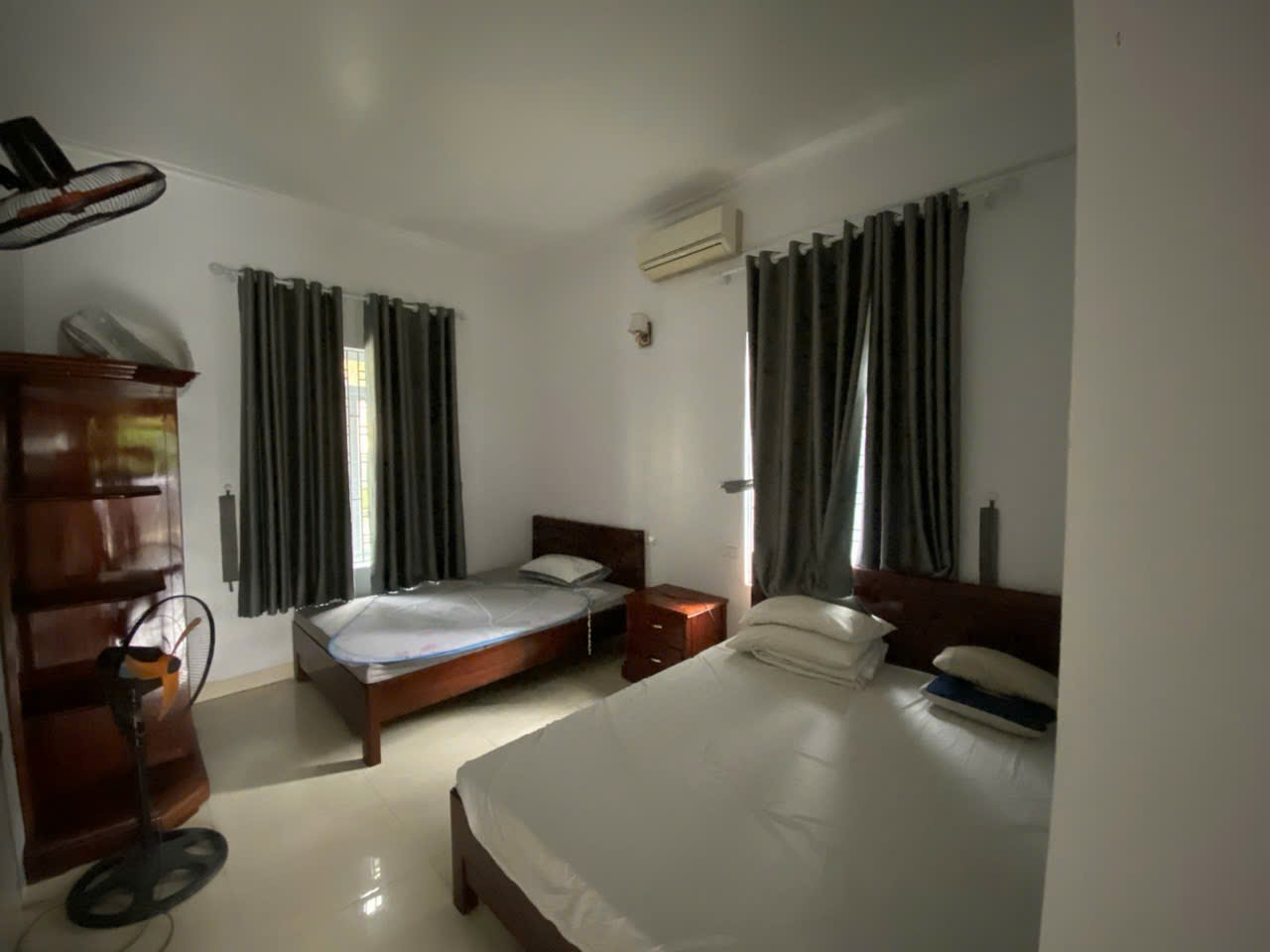 BÁN GẤP Khách sạn biển Quất Lâm, DT=5500m2,MT=55m - 3 mặt tiền - 20 phòng,dòng tiền 200tr/tháng, giá chỉ nhỉnh 10 tỷ.