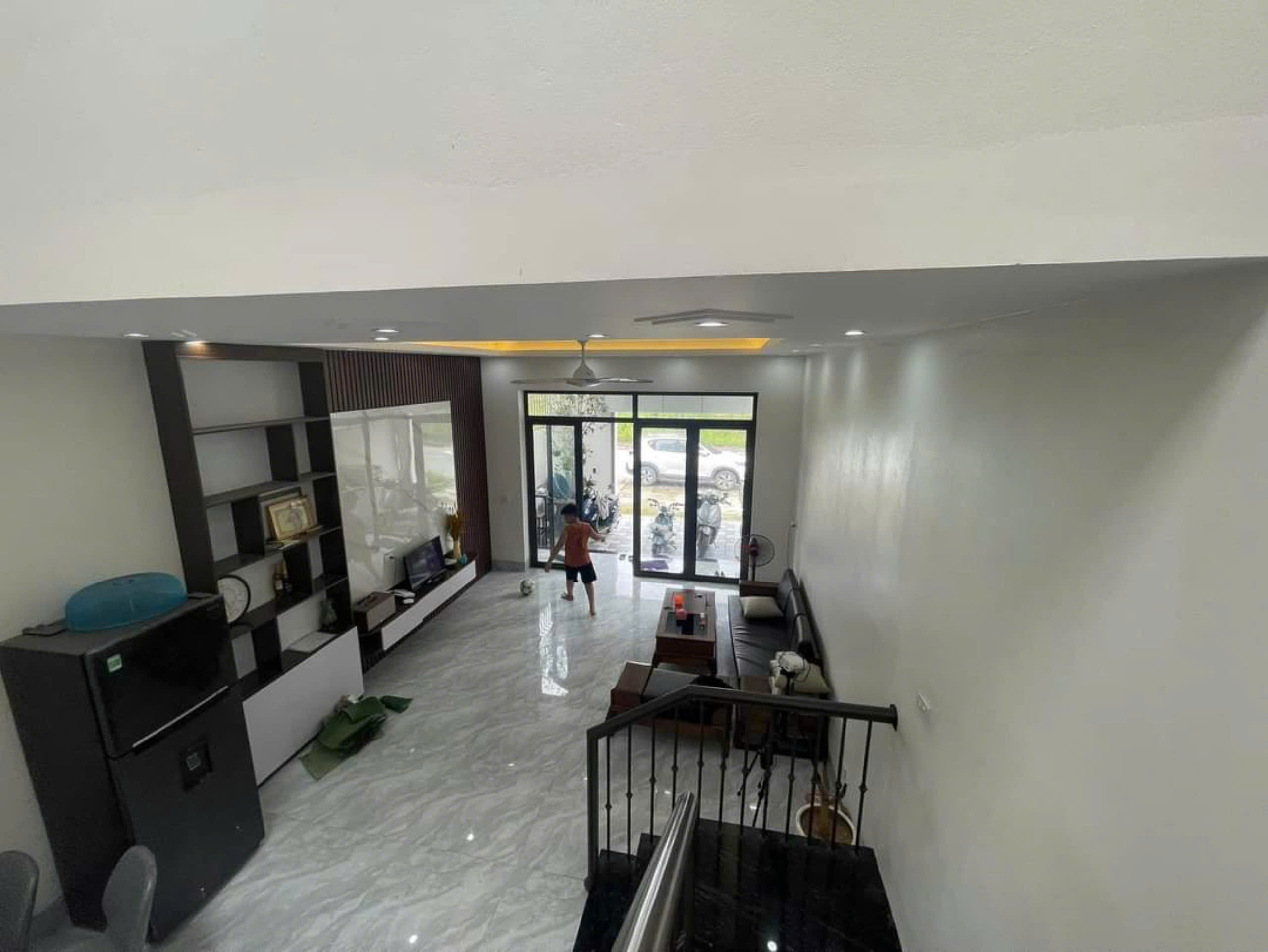 84m2