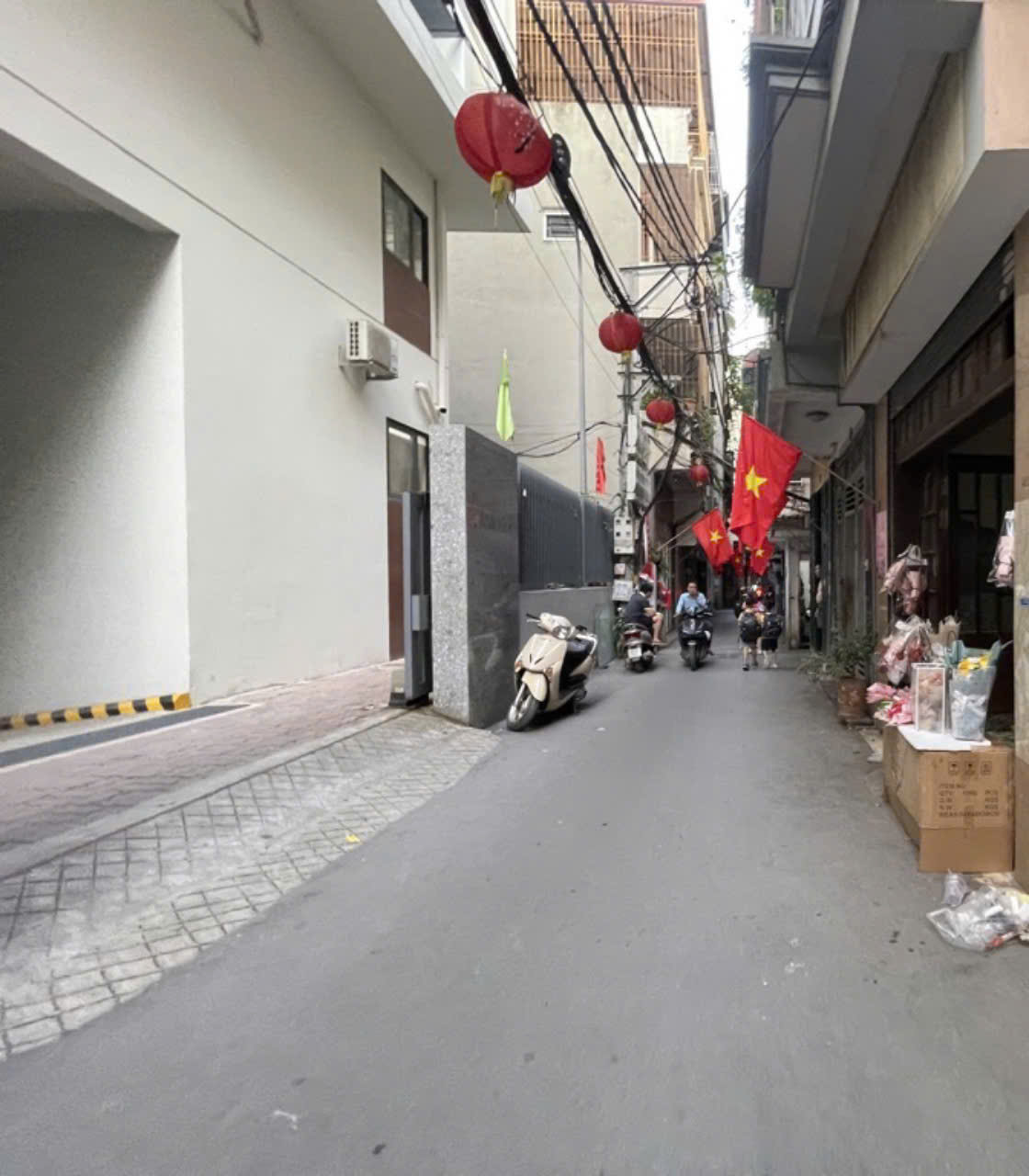 ĐỐNG ĐA- NHỈNH 5 TỶ- NHÀ ĐẸP- KINH DOANH- NGÕ THÔNG- GẦN PHỐ- LÔ GÓC 3 THOÁNG !!! Khâm Thiên 5.1 tỷ Đống Đa