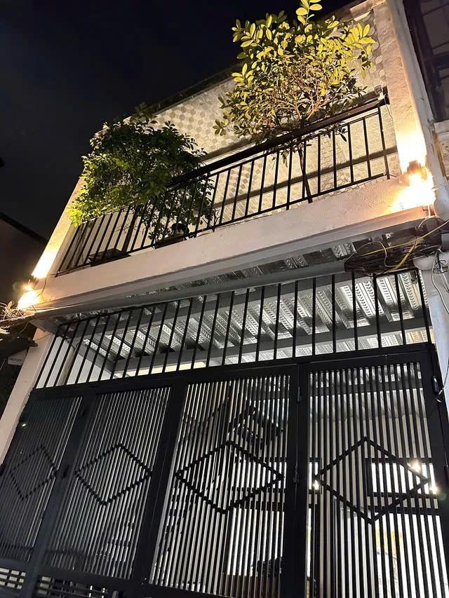 BÁN NHÀ MỚI PHỐ NGUYỄN VĂN CỪ- LONG BIÊN, 65M2, 2 TẦNG, MẶT TIỀN 4M, 9.7 TỶ.