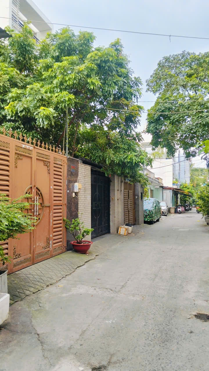 Bán nhà Hương Lộ 2, Bình Tân, 5m x 24m, CN 120m2, oto vào nhà, Chỉ 6.3 tỷ