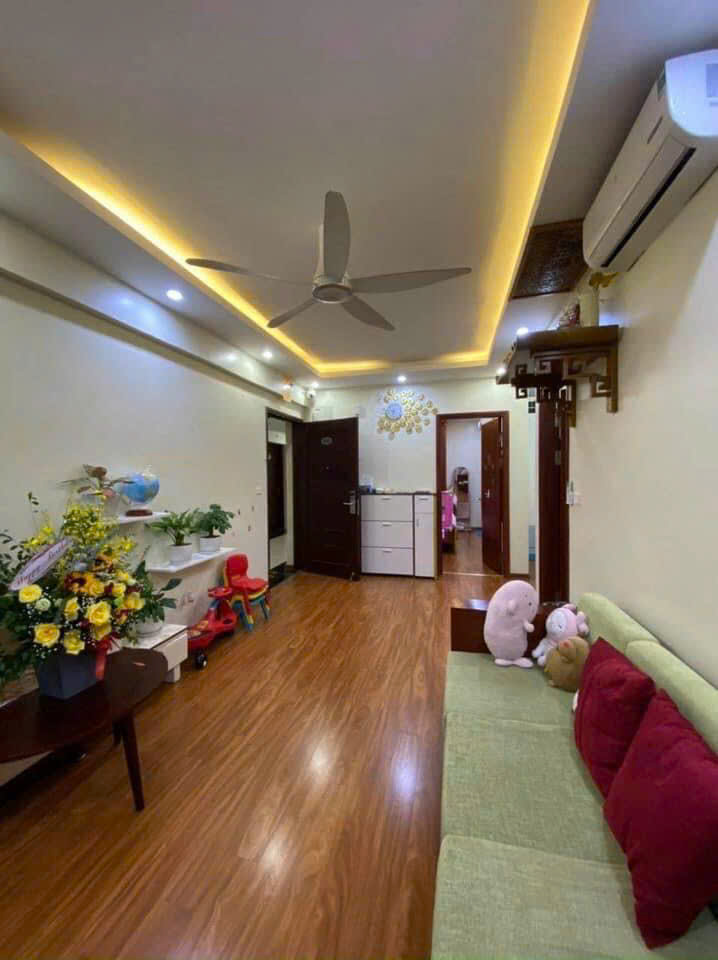 SIÊU PHẨM PHỐ CỔ HOÀN KIẾM - 2 THOÁNG TRƯỚC SAU - Ô TÔ QUA - KINH DOANH SẦM UẤT. CỔNG ĐỤC HOÀN KIẾM 65 Mx 4 TẦNG,