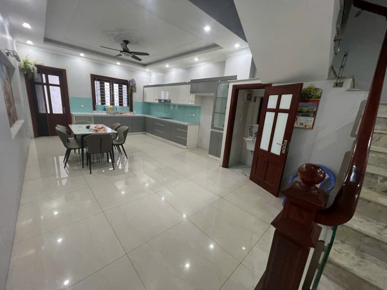 BÁN NHÀ DÂN XÂY NGỌC LÂM NGÕ Ô TÔ TRÁNH VỈA HÈ 2 BÊN KINH DOANH ĐỈNH 50M 5 TẦNG NHỈNH 11 TỶ GIÁ ĐẸP NHẤT