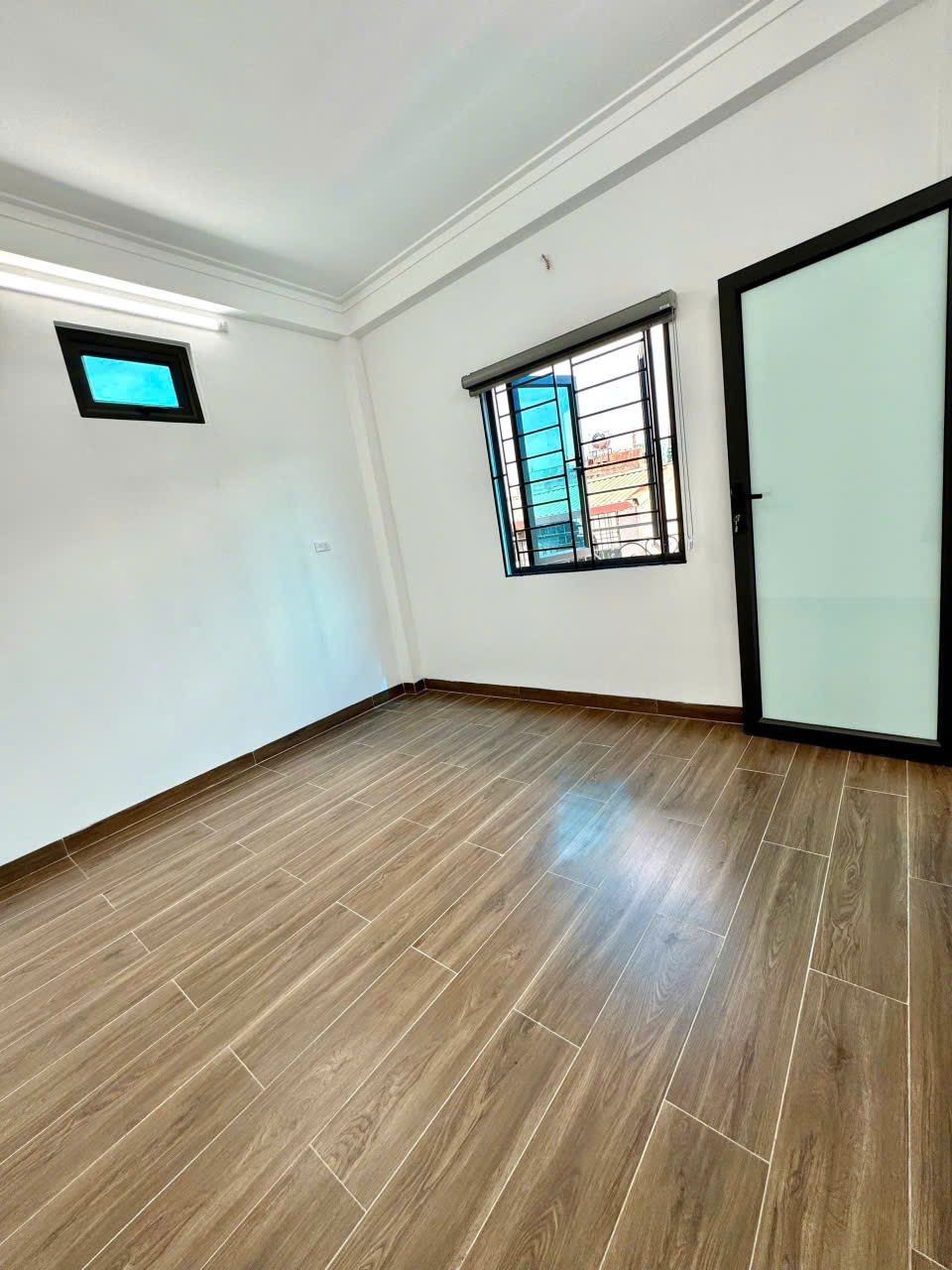 BÁN NHÀ ĐẸP -PHÂN LÔ - Ô TÔ TRÁNH - 2 MẶT THOÁNG - NGỌC THUỴ 45M 6 TẦNG NHỈNH 7 TỶ LH: E Thuỷ 0967003186/0395680089 tư