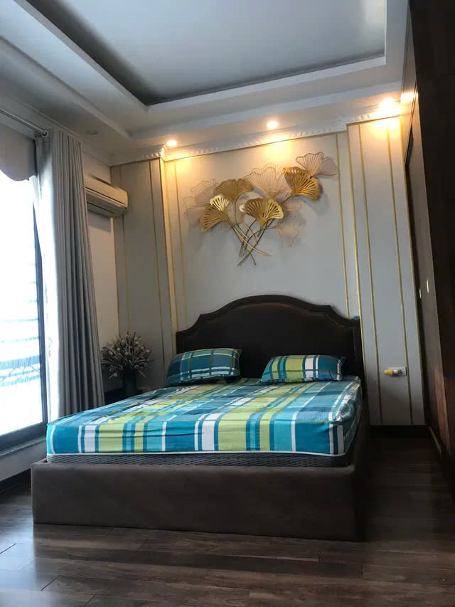 BÁN NHÀ PHỐ ĐÀM QUANG TRUNG- LONG BIÊN 32M2, 5T,MT 5M,4.9 TỶ.Ô TÔ ĐỖ CỦA, FULL NỘI THẤT.