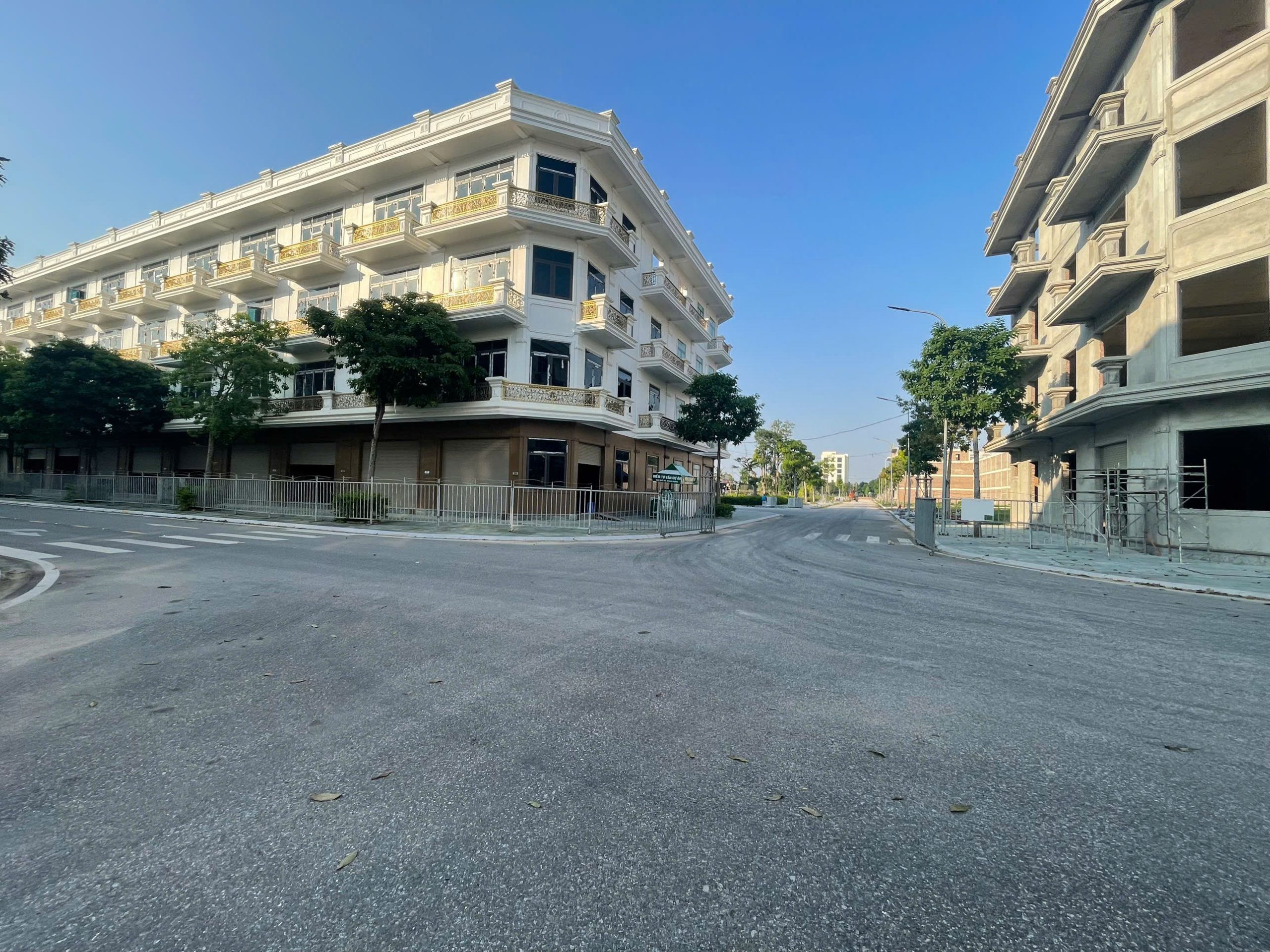 SHOPHOUSE MẶT ĐẠI LỘ, SANG TÊN SỔ CHÍNH CHỦ NGAY. KĐT XUÂN HƯNG TP.THANH HÓA. CĐT: 0966 343 969