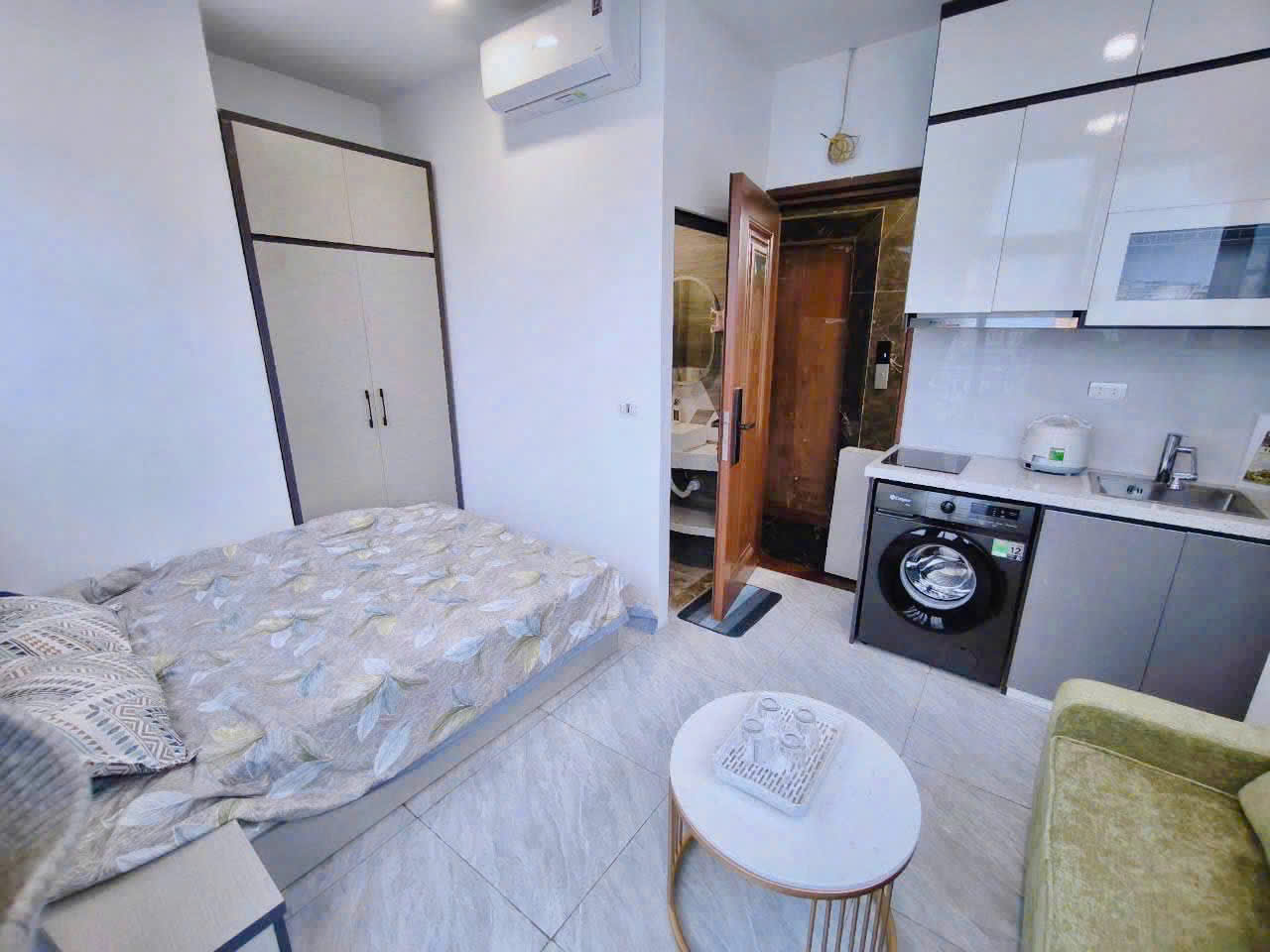 Nhỉnh 20 tỷ SIÊU PHẨM BA ĐÌNH - OTO ĐỖ CỬA - 9 TẦNG THANG MÁY, MT 7.1M - 3 MẶT NGÕ - Đội Cấn 70m , 9 tầng.