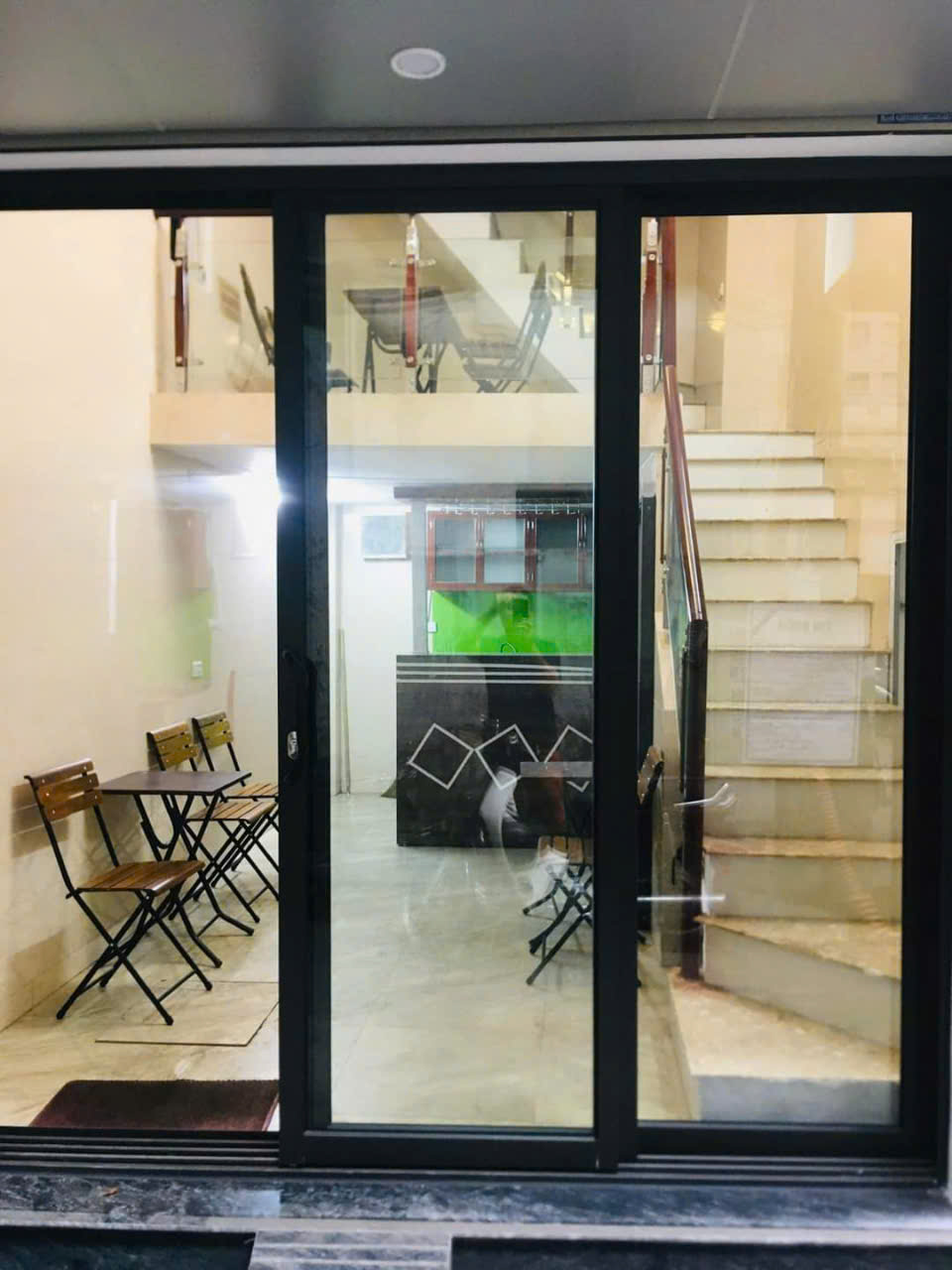 HƠN 5 TỶ - TRUNG TÂM BA ĐÌNH - MẶT NGÕ THÔNG RỘNG - Ô TÔ KINH DOANH - CĂN GÓC 3 MẶT NGÕ - NHÀ ĐẸP Ở LUÔN - SỔ ĐỎ HOA HẬU