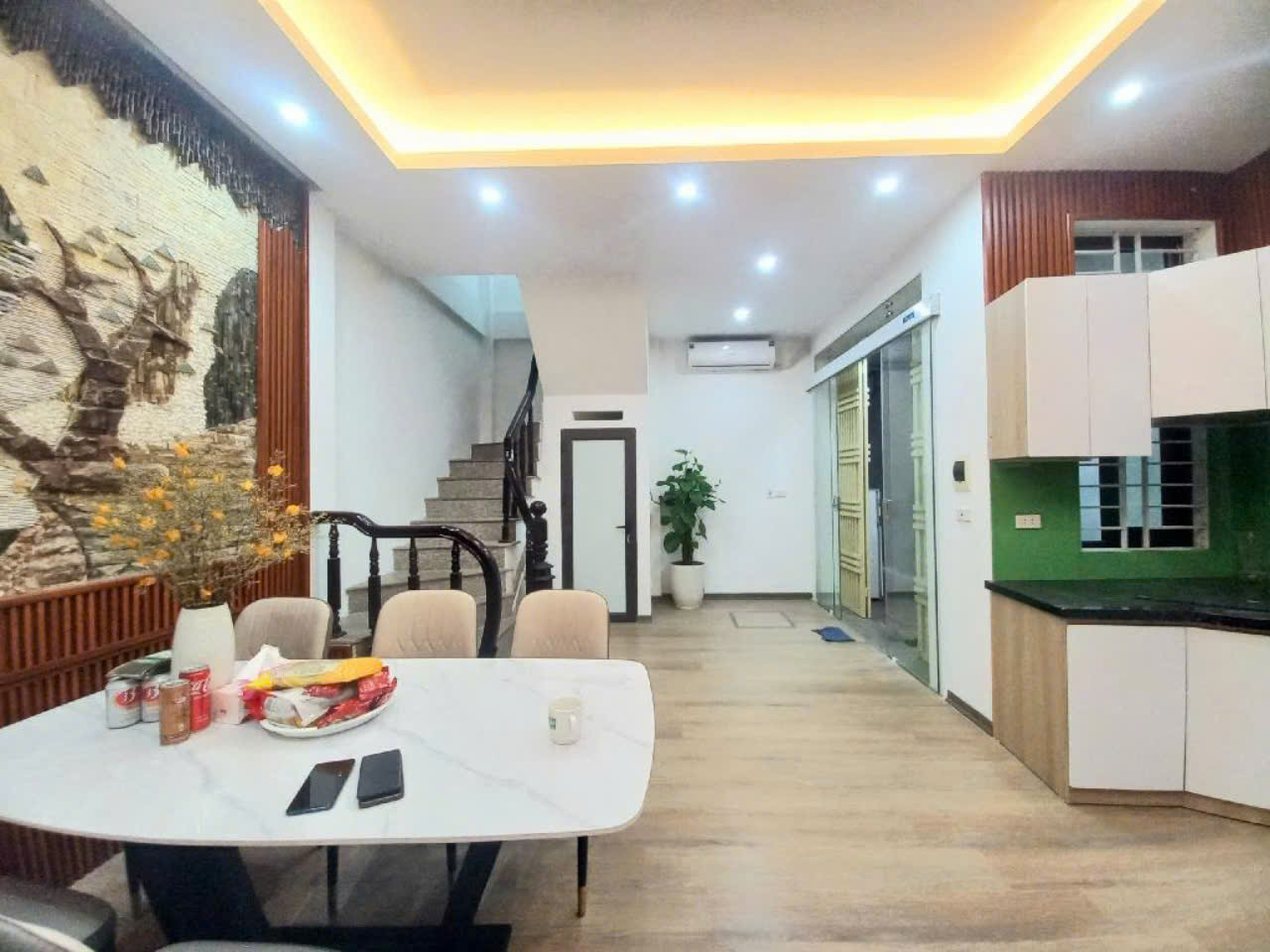 Bán nhà 29 Khương Hạ -Thanh Xuân , DT 40m2 , Giá Nhỉnh 5 tỷ , Oto gần , Full nội thất , 5 Ngủ .
