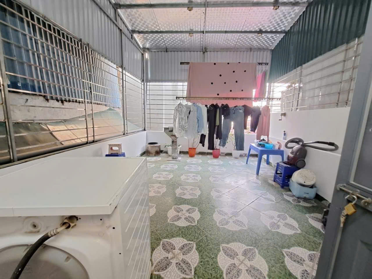 Cần bán nhà 34m x5 Tầng Tô Vĩnh Diện Thanh Xuân , đầy đủ nội thất gần Ngã Tư sở ngõ nông giá chưa đến 7 tỷ