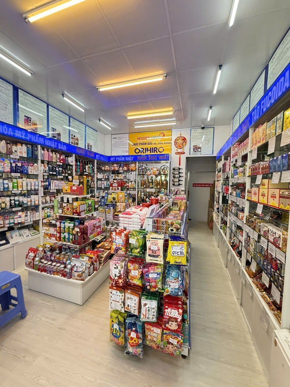 Bán nhà MT vip Đồng Đen, P11, Tân Bình, ngang 4.3m x 18.5m, 16.8tỷ