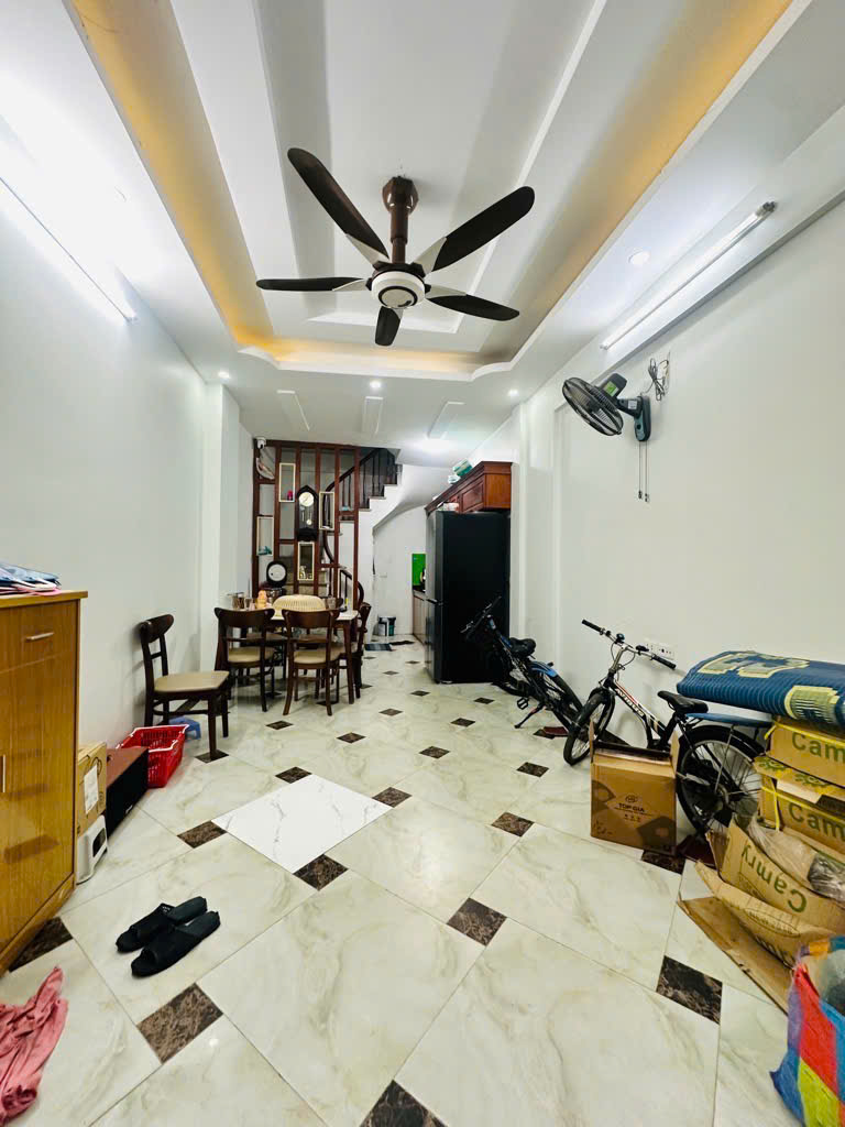 SIÊU VÍP BỒ ĐỀ NGÕ THÔNG THOÁNG GẦN TRƯỜNG CHỢ TIÊN ÍCH ĐỦ CẢ DIÊN TÍCH 40M X 4 TẦNG GIÁ NHỈNH 7 TỶ TL