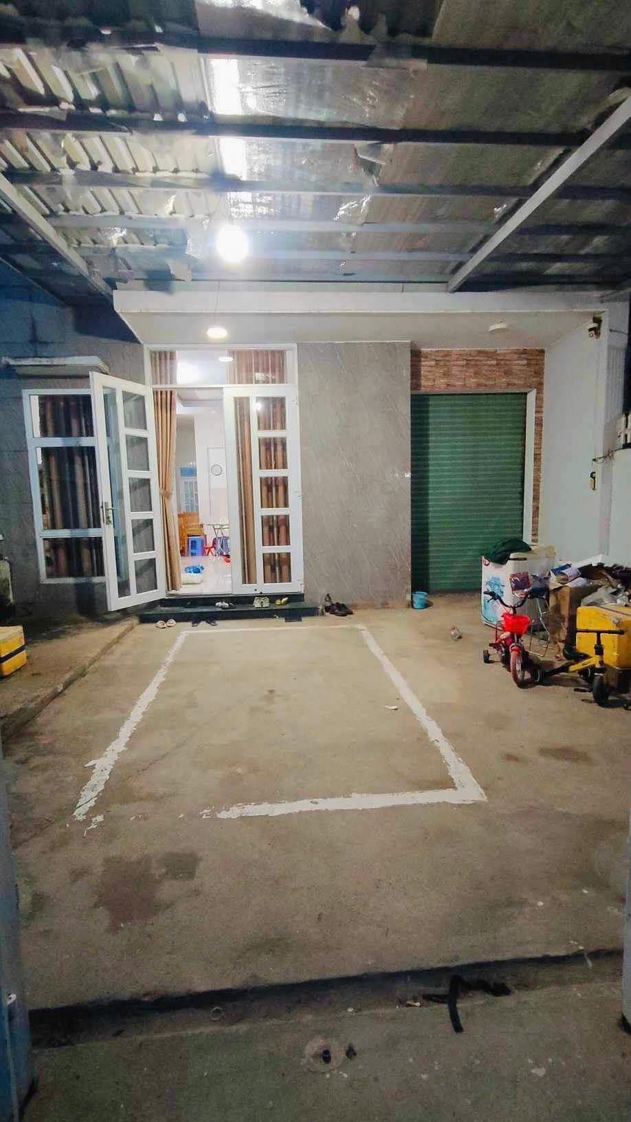 HOT !!! NHÀ Chính Chủ - Giá Tốt - GIẢM 500 BÁN NHANH Nhà Hẻm Xe Tải 1/ Hoàng Hữu Nam