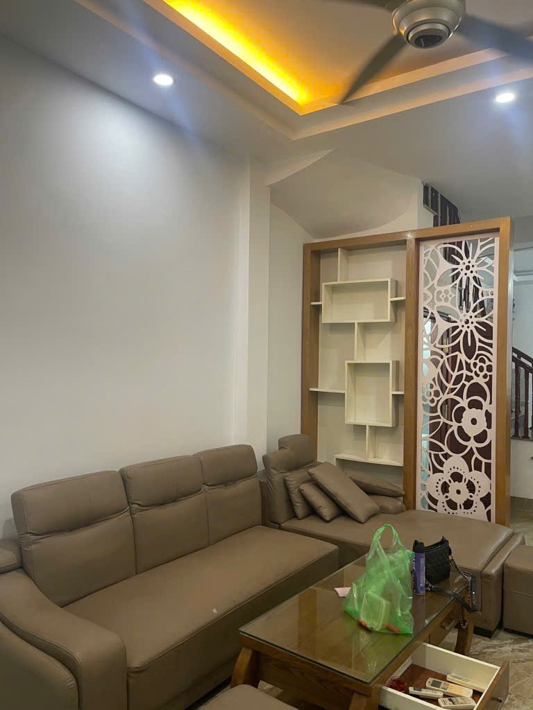 SIÊU ĐẸP NGỌC THỤY - LONG BIÊN, DIỆN TÍCH 42M X 5 TẦNG GIÁ YÊU THƯƠNG Ạ NGÕ 3 GÁC TRÁCH CÁC BÁC ALO E NGAY ĐỂ DC TƯ