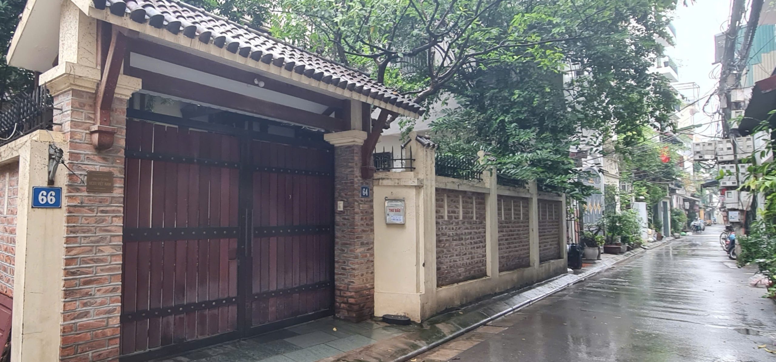 Biệt Thự phố Nguyễn Chí Thanh, Siêu Hiếm, Kinh Doanh, Ô tô 3 chiếc đỗ sân. Sổ 333m, Mt 10m, 60 tỷ