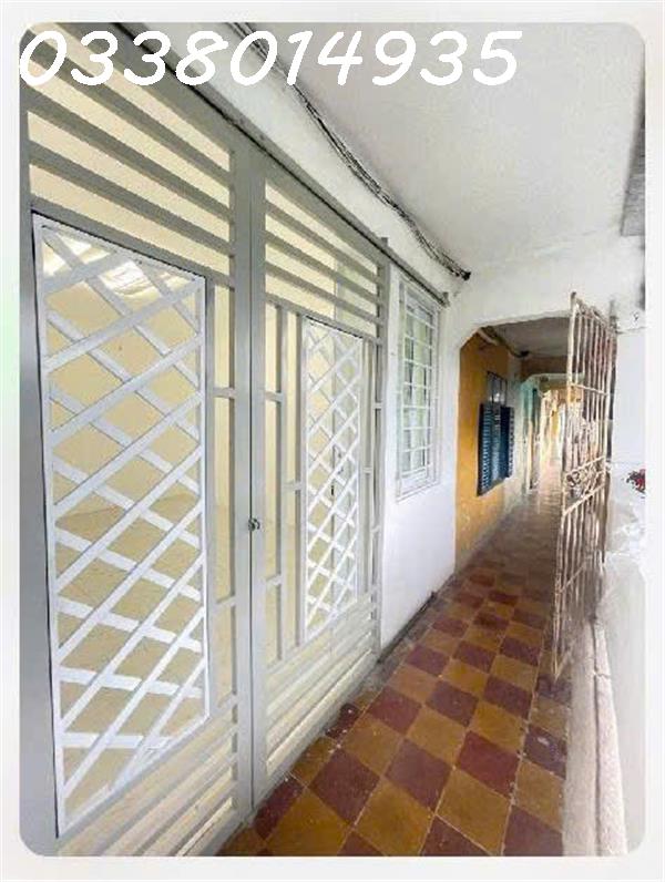 Bán nhà tầng 4- B1-T/T Thành Công, Ba Đình, Hà Nội. Diện tích 34/50m2. SĐCC. Giá: 4.150 triệu.