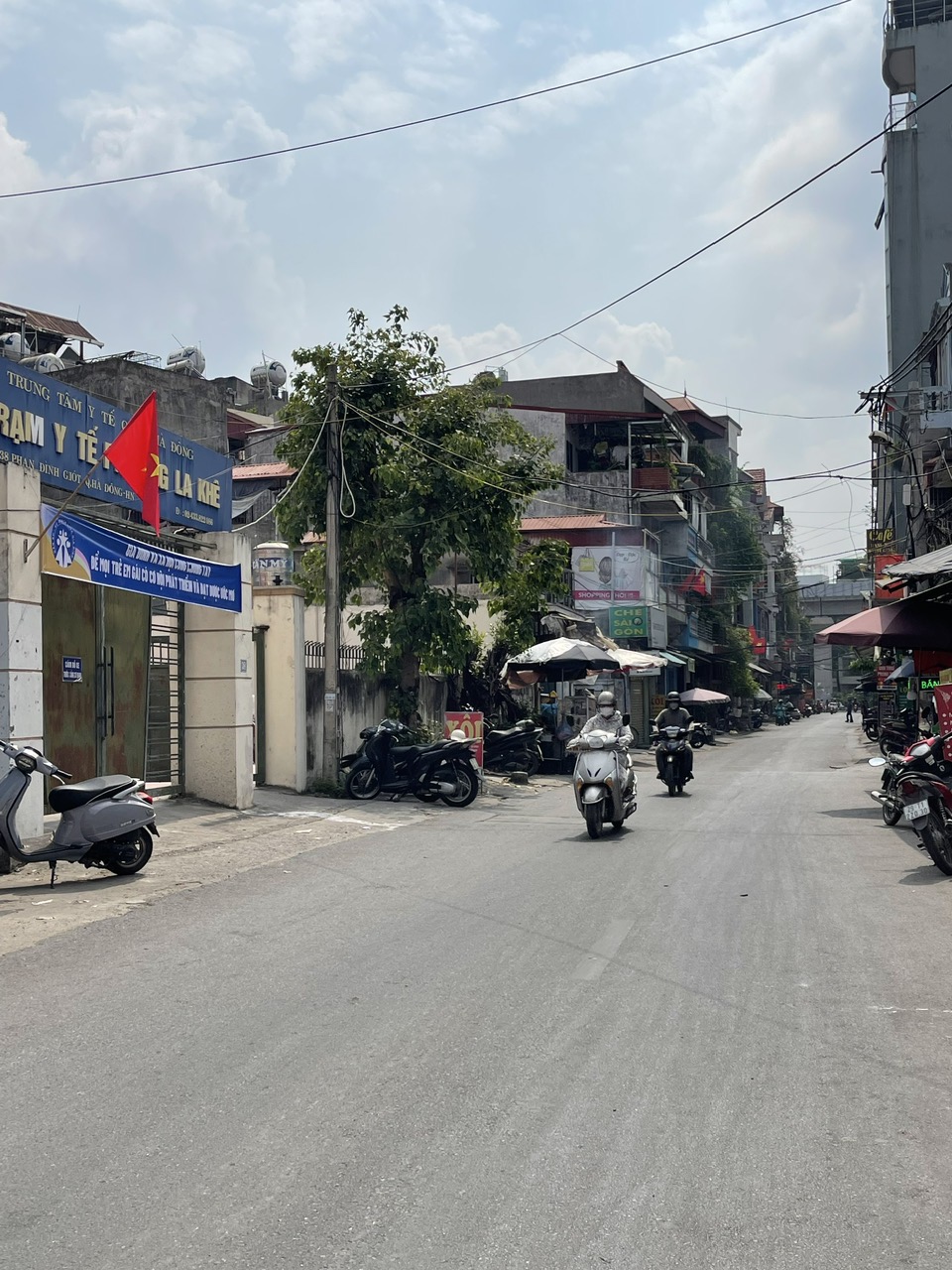 BÁN NHÀ ĐẸP, HIẾM LA KHÊ, NGÕ Ô TÔ TRÁNH 40 M2 X 5 TẦNG, GIÁ 5.5 TỶ