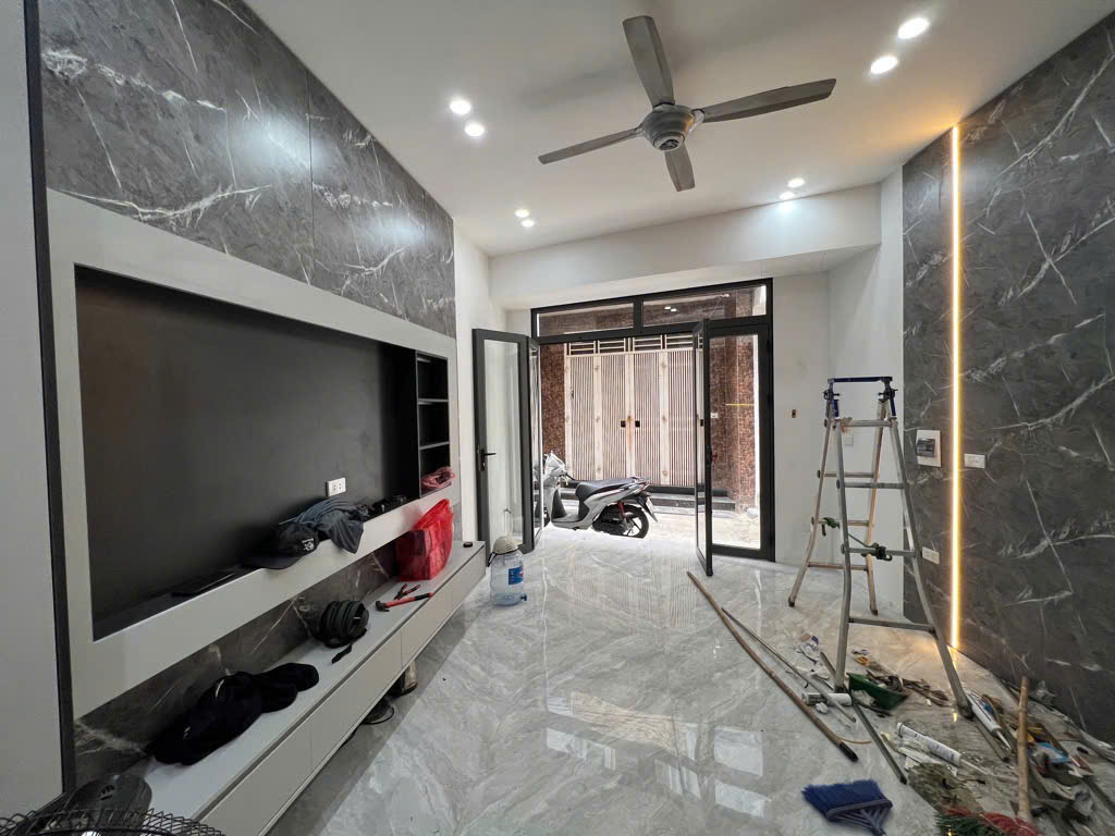 SIÊU VÍP - BÁN NHÀ NGỌC THỤY LONG BIÊN - NGÕ NÔNG GẦN Ô TÔ DT 35M ,GIÁ NHỈNH 5 TỶ CÁC BÁC ALO E NGAY ĐỂ DC GIÁ ƯU