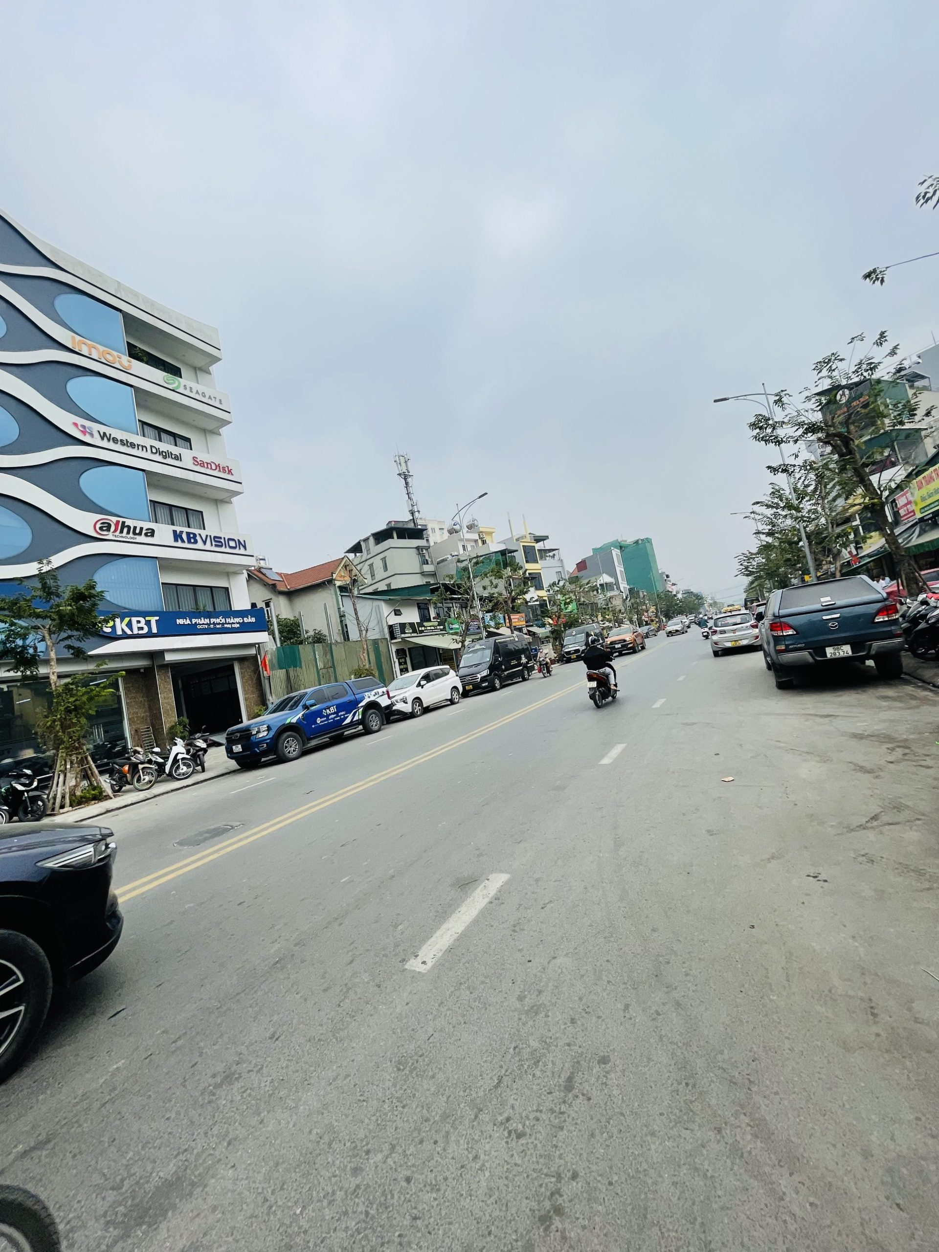 PHÂN LÔ THỊNH LIỆT - 48M2 - 7 TẦNG THANG MÁY - ÔTÔ 7 CHỖ VÀO RA - NHÀ XÂY MỚI 100% FULL NỘI THẤT