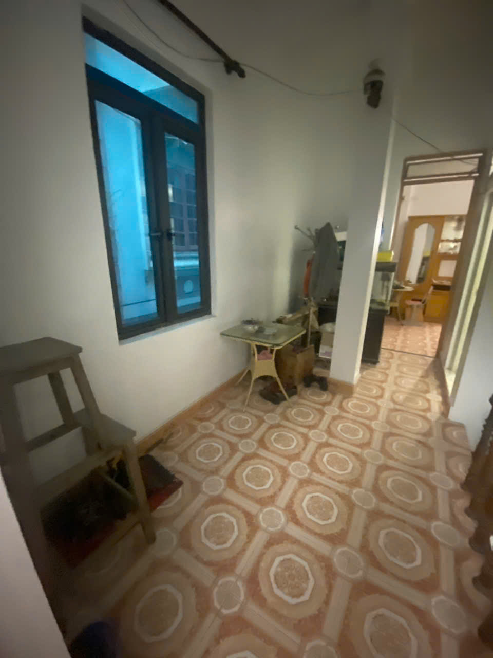48m2