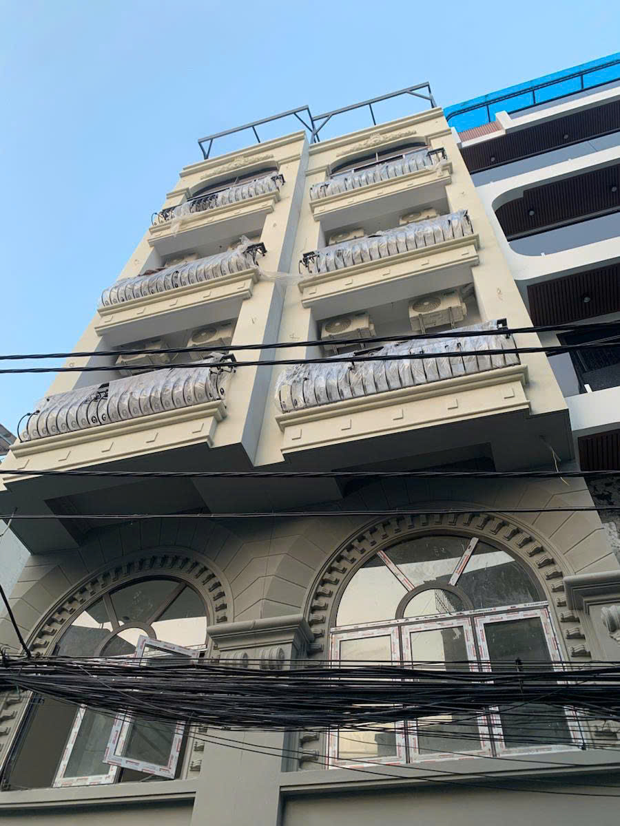 Siêu phẩm nhà mới tinh Ngọc Thụy, diện tích hẳn 60m2, 6 tầng xây mới, mặt tiền 4 mét, ô tô đậu cửa nhà, giá dưới 14 tỷ