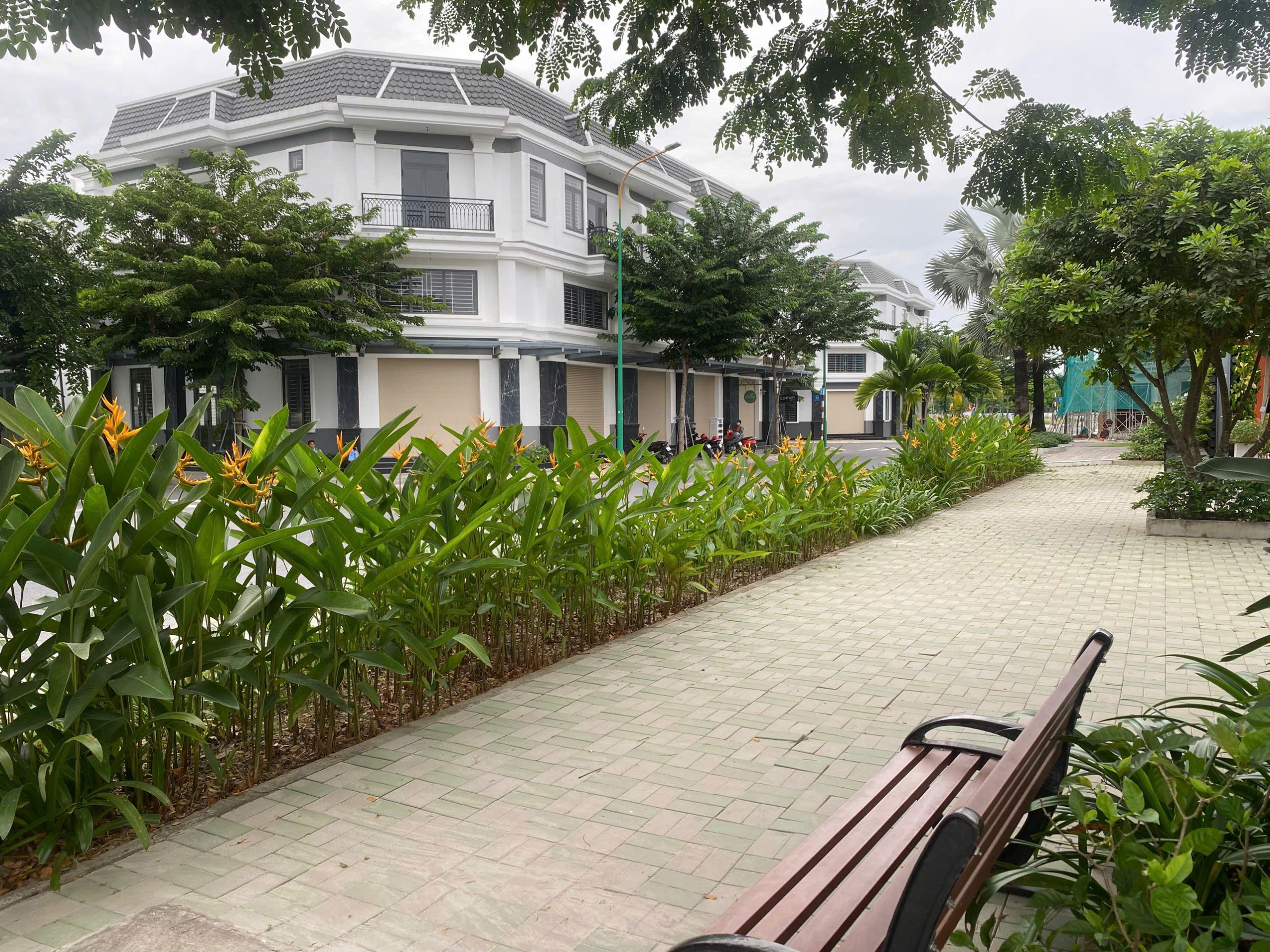 Cơ hội sở hữu nhà phố thương mại tại Hòa Lợi, Bến Cát – Khu dân cư đông đúc, tiện kinh doanh, giá 2,66 tỷ!