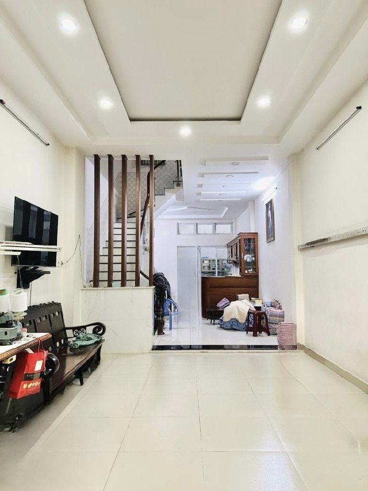 5 Tỷ 25 - NHÀ 4 TẦNG- 64m2-ĐÌNH PHONG PHÚ, TNP B, Q9