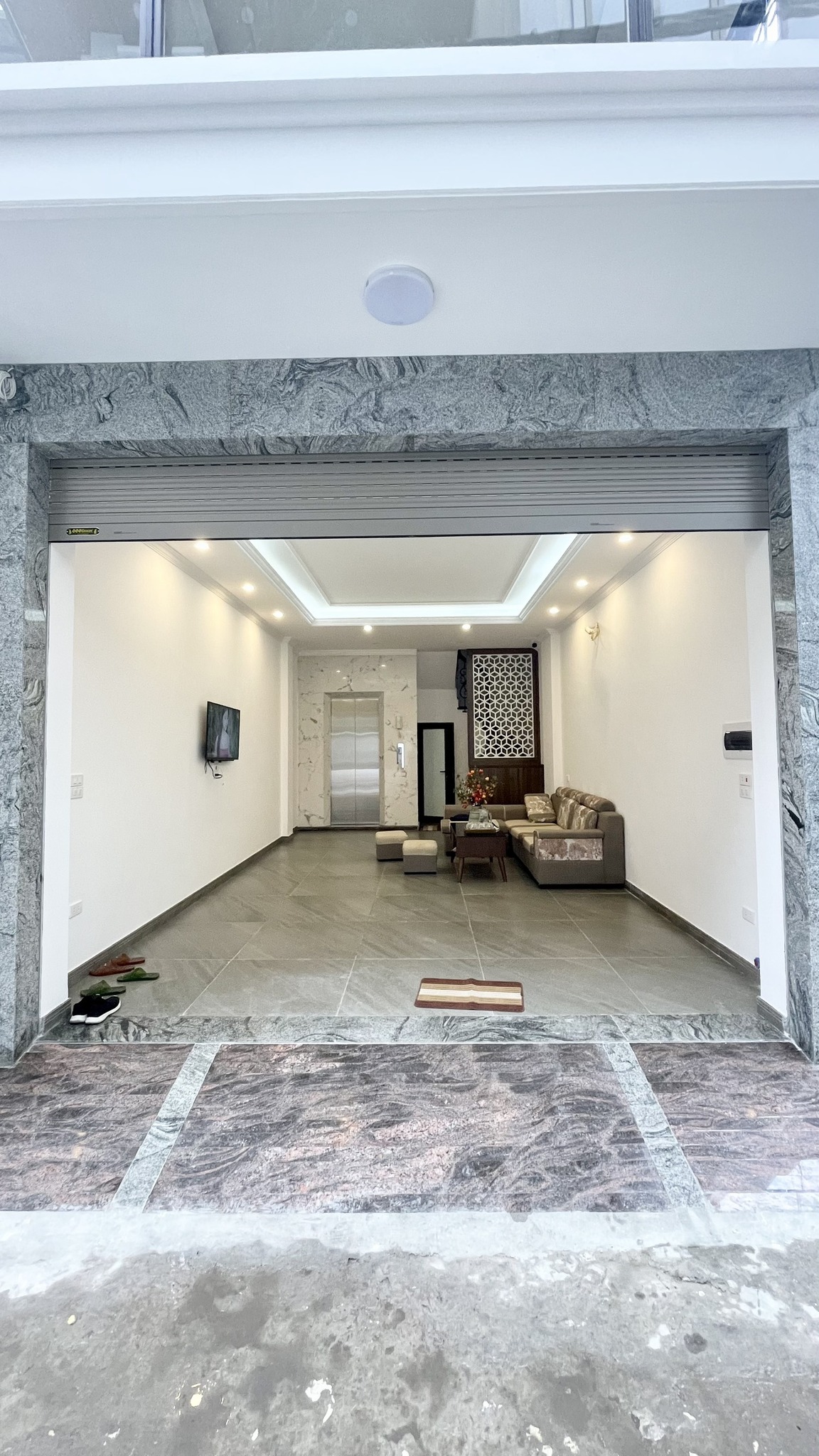 Bán nhà Tây Mỗ, Nam Từ Liêm, 6 Tầng, Thang Máy, gara ô tô đỗ, kinh doanh.