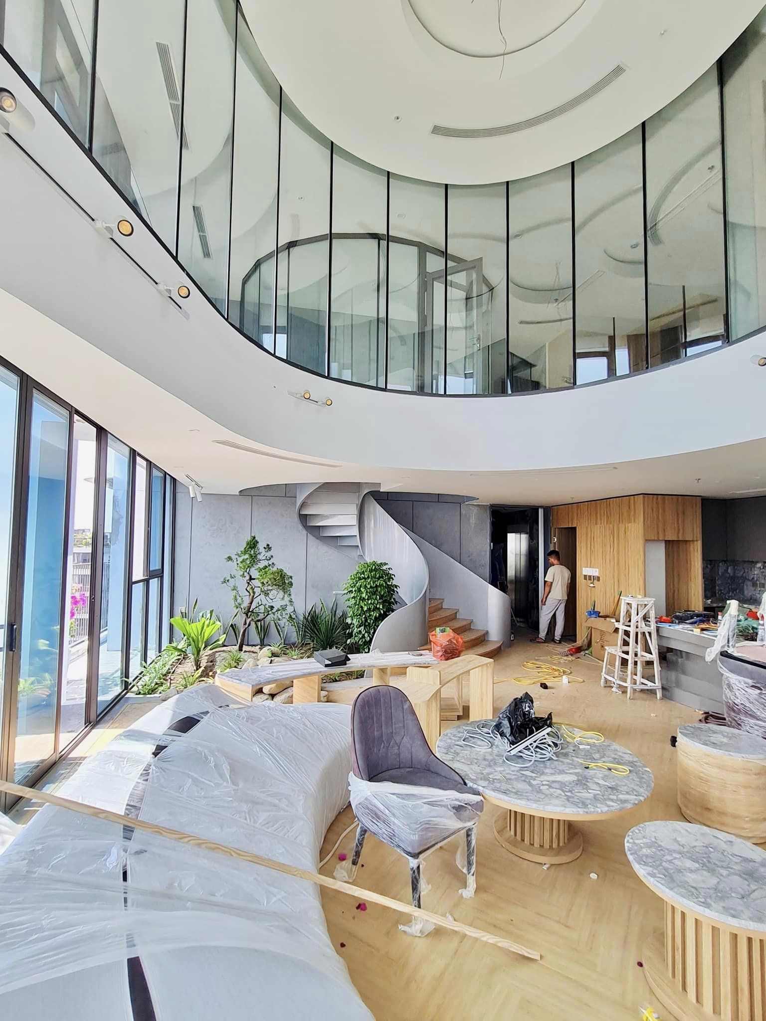 ⚜️ TÒA SIÊU KHÁCH SẠN MẶT PHỐ ÂU CƠ, TÂY HỒ. 250M2 10T MT 10M, ĐẲNG CẤP, CHỈ 102 TỶ ⚜️