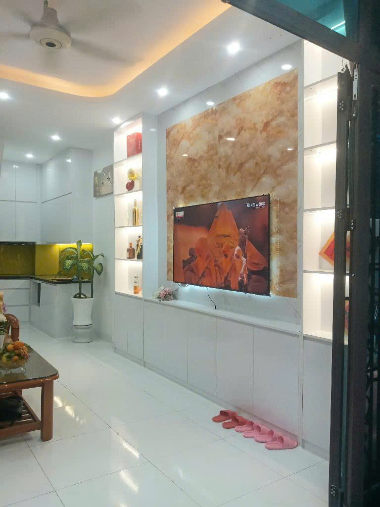 BÁN NHÀ ĐẸP BỒ ĐỀ - LONG BIÊN - 47M² - NGÕ Ô TÔ TRÁNH - GIÁ NHỈNH 8 TỶ