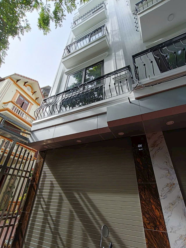 NHÀ MỚI Ở LUÔN PHỐ TRẠM- LONG BIÊN, 45M2,5 TẦNG,MT 3.5 M, 6.6 TỶ CÓ THƯƠNG LƯỢNG.