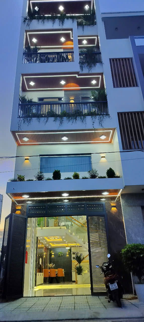 BÁN NHÀ KHU VỰC HÀNH CHÍNH - NGANG 4.5M - 6 TẦNG - ĐƯỜNG RỘNG 12M - FULL NỘI THẤT GIÁ 7 TỶ NHỈNH