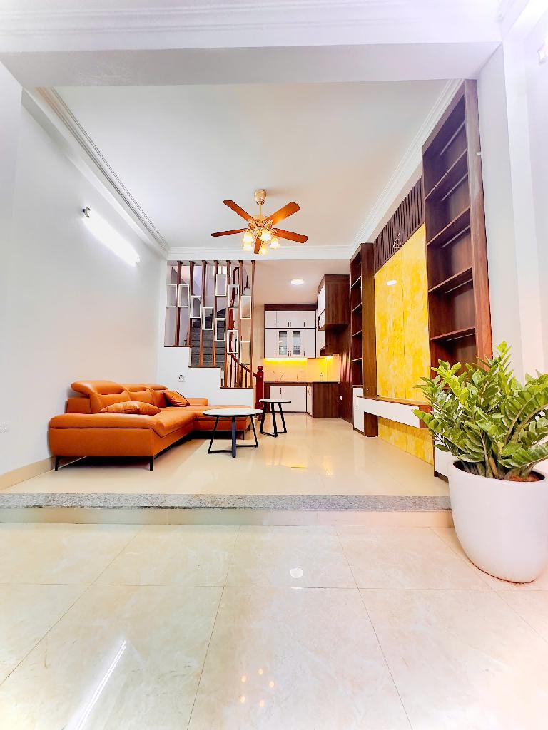 Bán Nhà 35m x 5 Tầng , chỉ 4.95 Tỷ Nam Dư Hoàng Mai Hà Nội