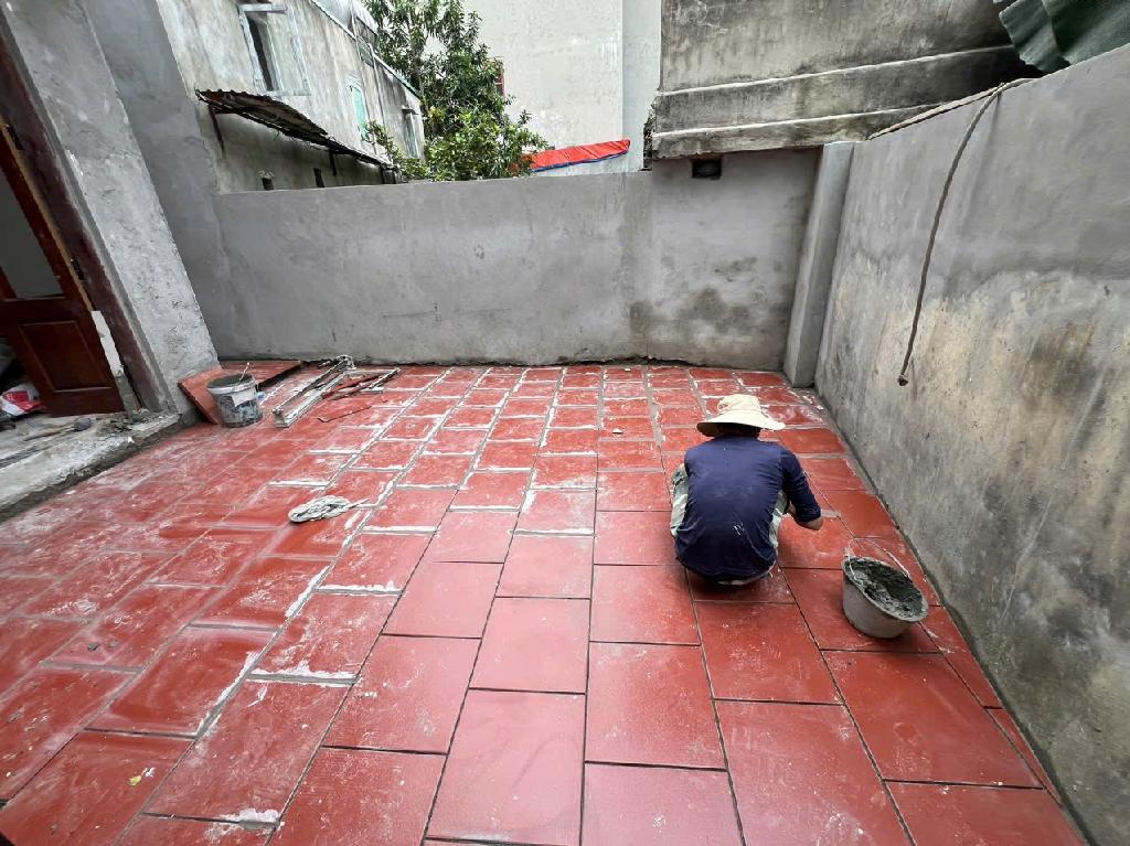 Nhà Phố Trạm 80m2, 4 tầng , ngõ nông rộng, dân trí cao, sân rộng trước nhà, nhà mới ở ngay