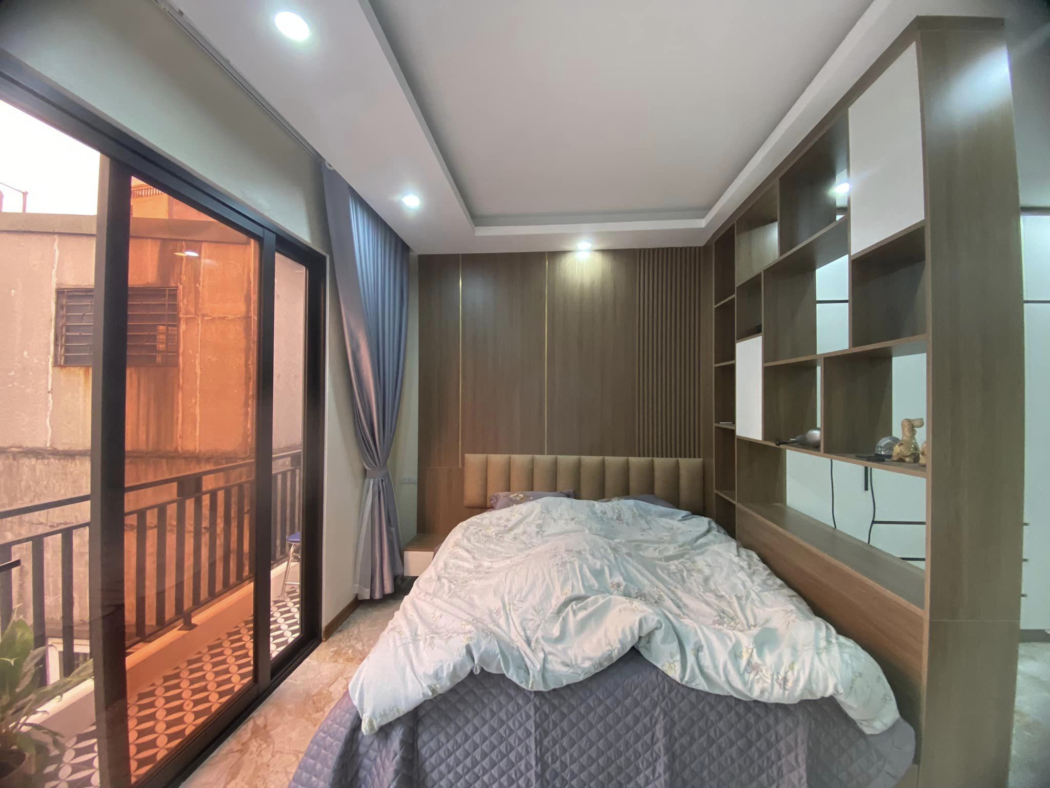 Ngõ thẳng tắp, Thông, Hai thoáng, nhà Thổ Quan