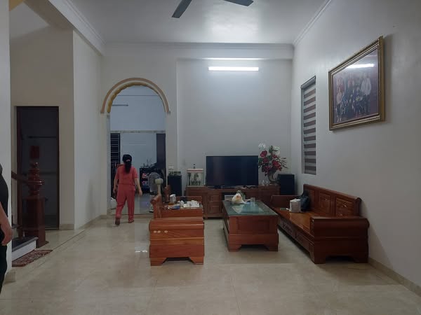86m2
